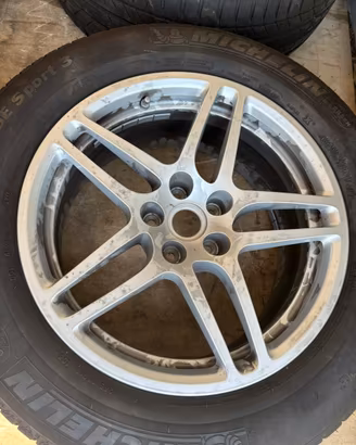 4 cerchi 18" con gomme est nuove (5x112)+ valvole