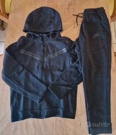 Tuta Nike Tech Fleece taglia M 10/12 anni (134-147