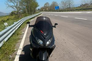Tmax 500 anno 2004