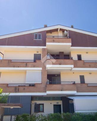 6 LOCALI A TORTORETO
