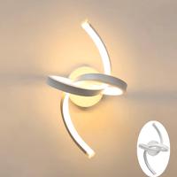 Moderna lampada da parete per interni