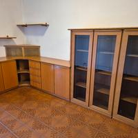 Mobile soggiorno in legno con credenza 