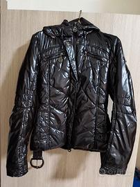 Piumino imbottito taglia M
marchio Artigli