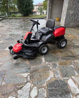 trattorino tagliaerba johnsered FR2213MA