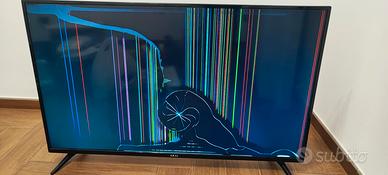 TV LED UHD 4K AKAI 50 "POLLICI SCHERMO DANNEGGIATO