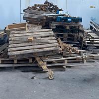 bancali pallet legno rotti