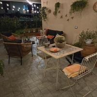 set tavolino e 2 sedie , ripiano in ceramica come 