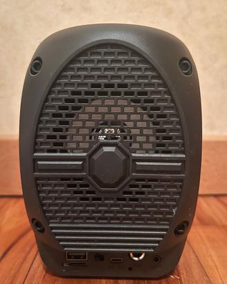 karaoke compatto, luminoso,lettore micro SD