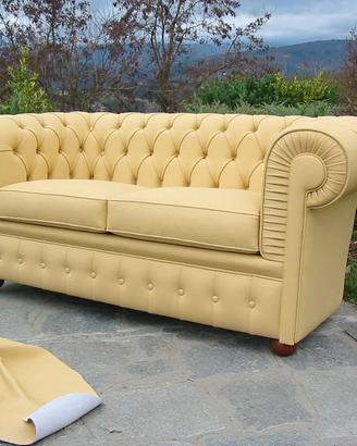 Divano Chesterfield 2 posti in vera pelle giallo