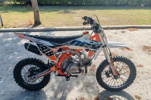  moto minicross NCX 125 4T