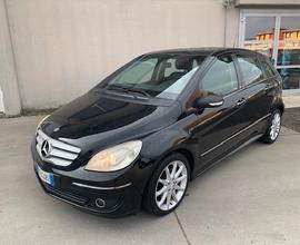 Mercedes-Benz B 180 CDI SPORT