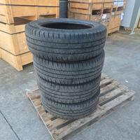 Gomme 215/60 R17
