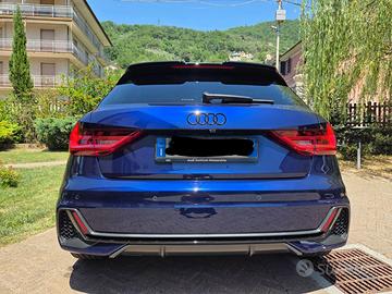 Audi A1 Sportback 30 TFSI Identity Black