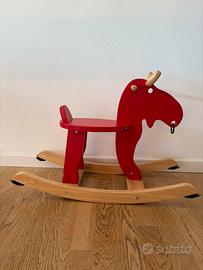 Renna a dondolo in legno