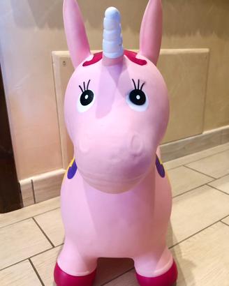 Unicorno cavalcabile gioco