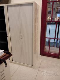 Armadi Contenitori con Ripiani Metallici