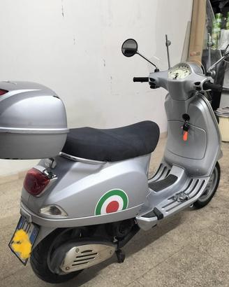 Vespa lx150