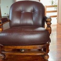 Poltrone, divano e tavolino vintage