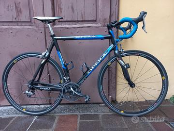 Bici da corsa Pinarello Opera Leonardo