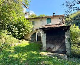 RUSTICO A CAPRINO VERONESE