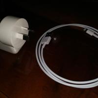 Caricabatterie Apple  5W + cavo USB lightning