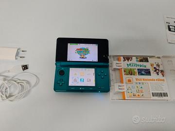 Nintendo 3DS Aqua Blue pari al nuovo + 2 giochi