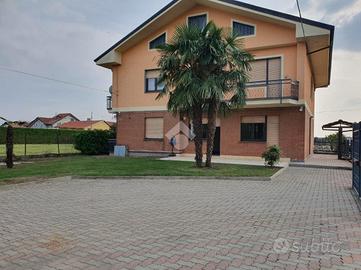 4 LOCALI A SAN MAURIZIO CANAVESE