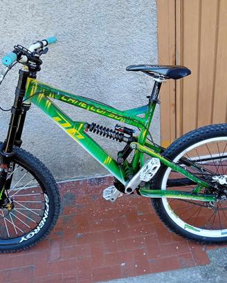 Bicicletta Downhill UMF Duncan-Full Suspension 26