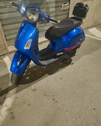 vespa 125 gts super  in ottime  condizioni 