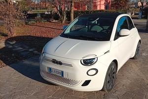 Fiat 500 icon cabrio elettrica 2021