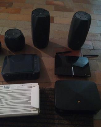 Router modem Fastweb e due generici