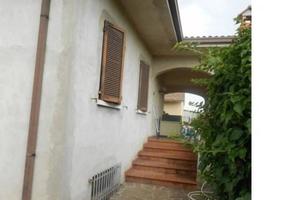 Immobile in asta di 267 m² con più di 5 locali e b