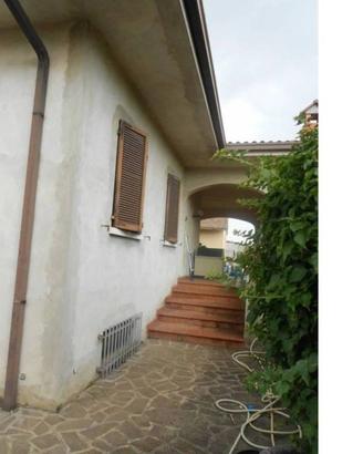 Immobile in asta di 267 m² con più di 5 locali e b