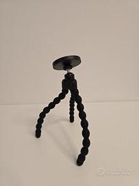 treppiede snodabile magsafe per telefono