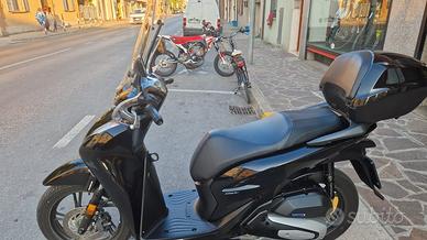 Honda SH 150 NERO 07/2025