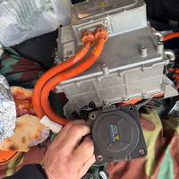 carica batteria dacia spring