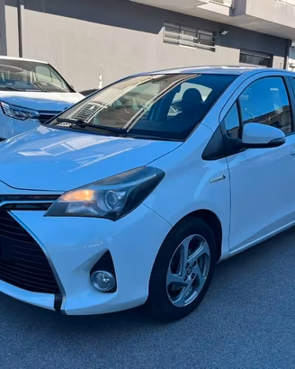 Toyota Yaris 1.5h Active 5p