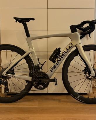 Pinarello Dogma F 2025