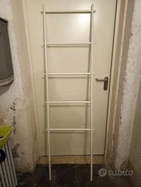 Scala porta asciugamani 