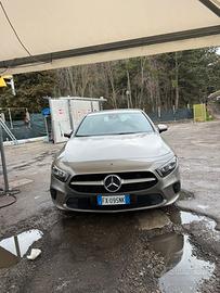 Mercedes classe a180d, 2019