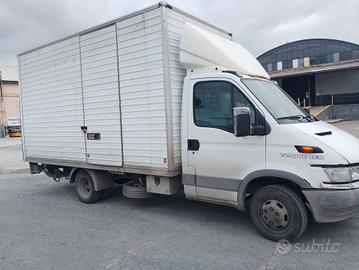 Iveco 35 C13