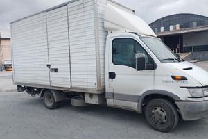 Iveco 35 C13