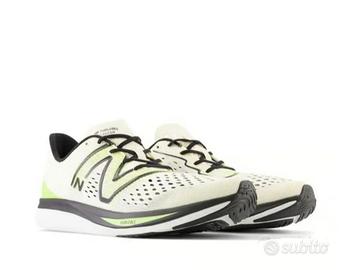 SCARPE NEW BALANCE SUPERCOMP PACER FUELCELL