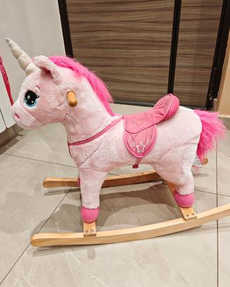 Cavallo a dondolo 