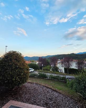 GIAVENO appartamento centro con giardino