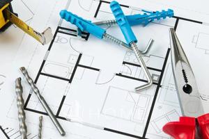 Comune di Lasa: Capannone con ufficio e appartamen