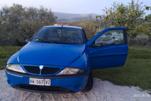 lancia y elefantino Benzina
