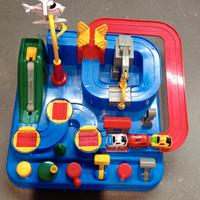 Gioco bambini percorso macchine Montessori