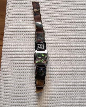 Orologio da polso stile militare marca Cuetime.
