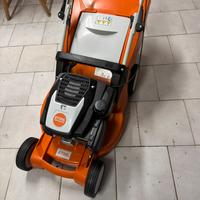 Macchina tosaerba (taglia erba) Stihl